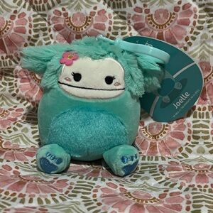 Joelle Squishmallow Clip - Blue Bigfoot Squishmallow Clip-on Plush with Flower